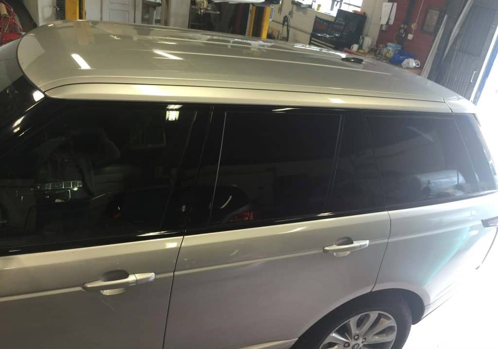 Range Rover Vogue Roof Respray From Silver To Black Bodyteq